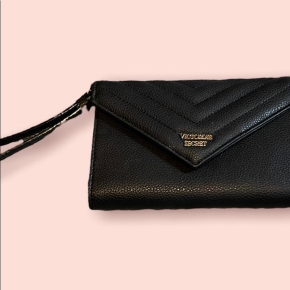 VS Wristlet Wallet - Picture 1 of 4